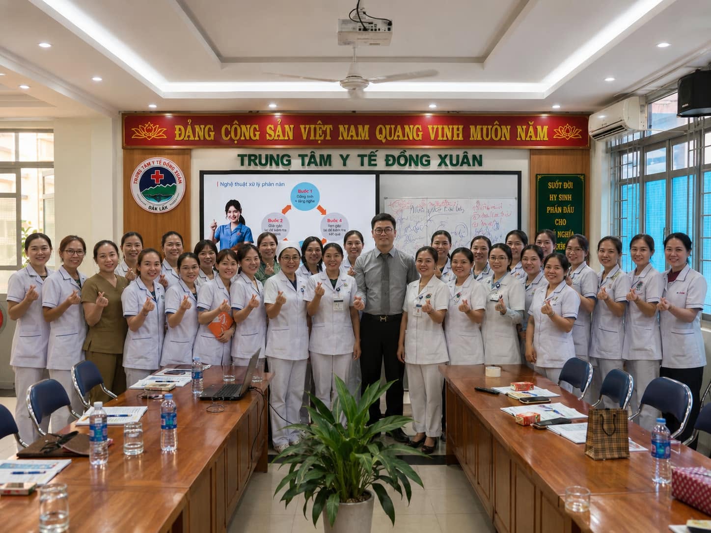 dao-tao-ky-nang-giao-tiep-ung-xu-tai-ttyt-dong-xuan-2